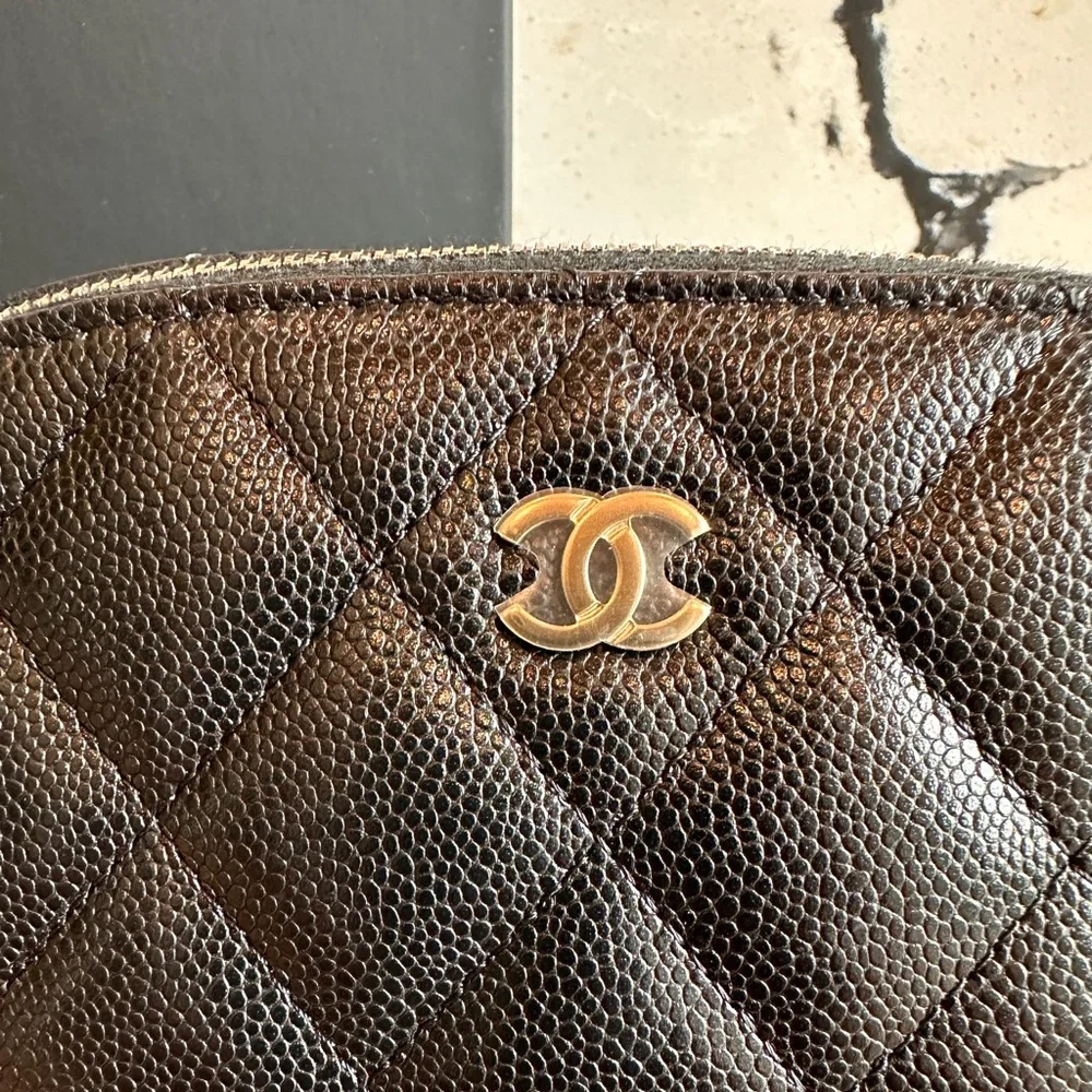FULL SET - CHANEL Black Caviar Quilted Zipped Cosmetic Case - Picture 3 of 13